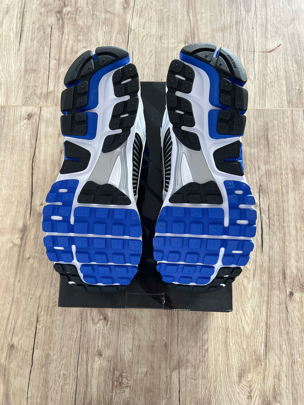 Nike Air Zoom Vomero 5 Racer Blue 2024
