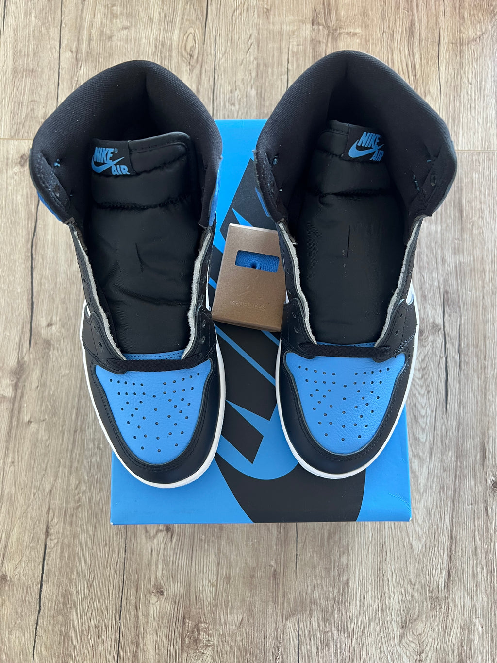 Air Jordan 1 Retro High OG UNC Toe