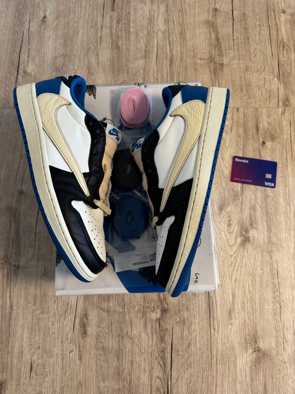 Air Jordan 1 Retro Low OG SP Fragment x Travis Scott