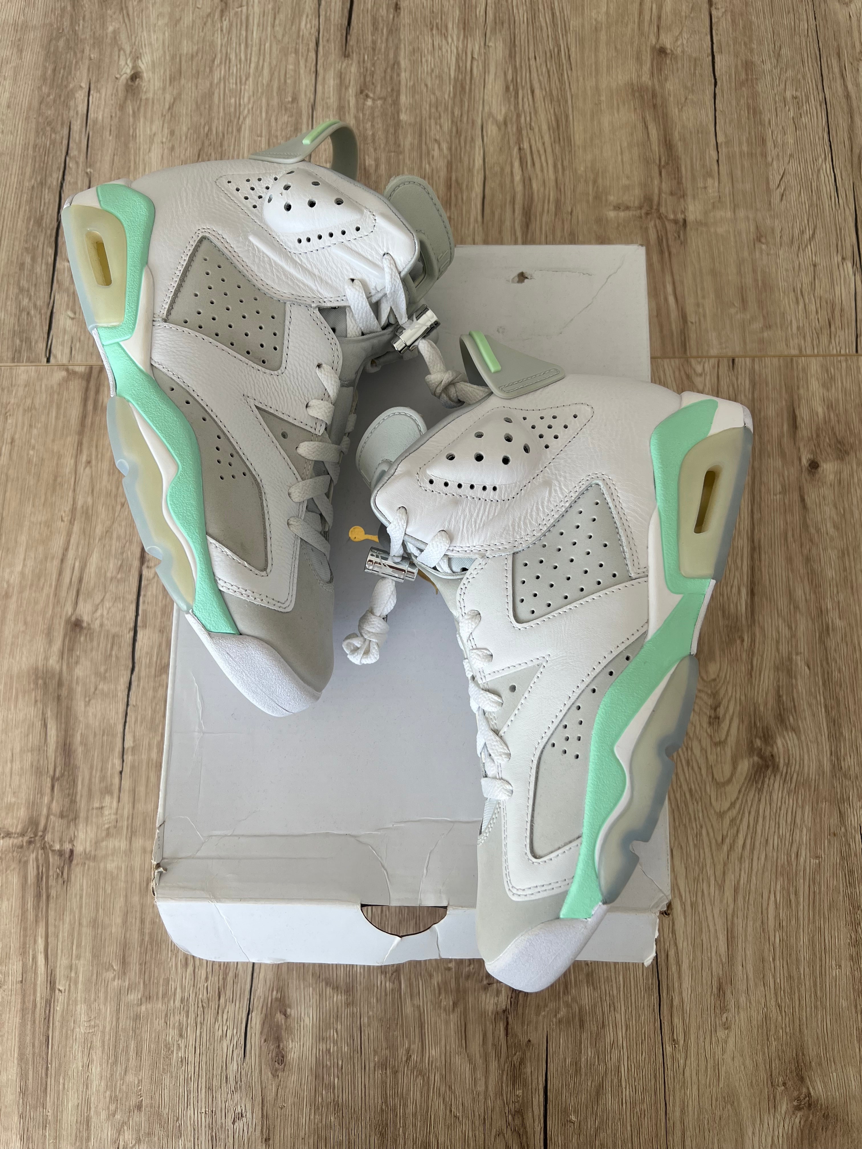 Air Jordan 6 Retro Mint Foam