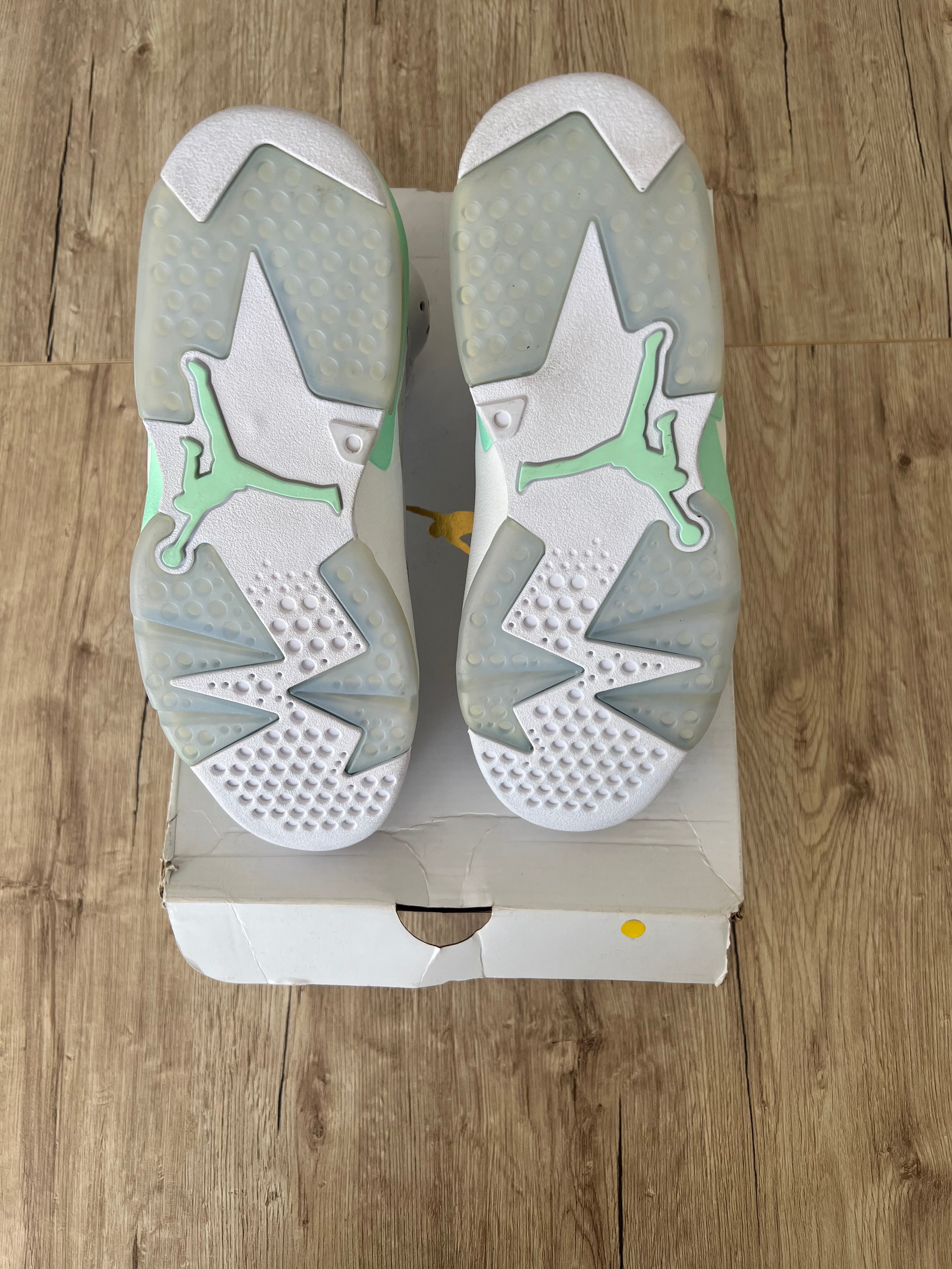 Air Jordan 6 Retro Mint Foam