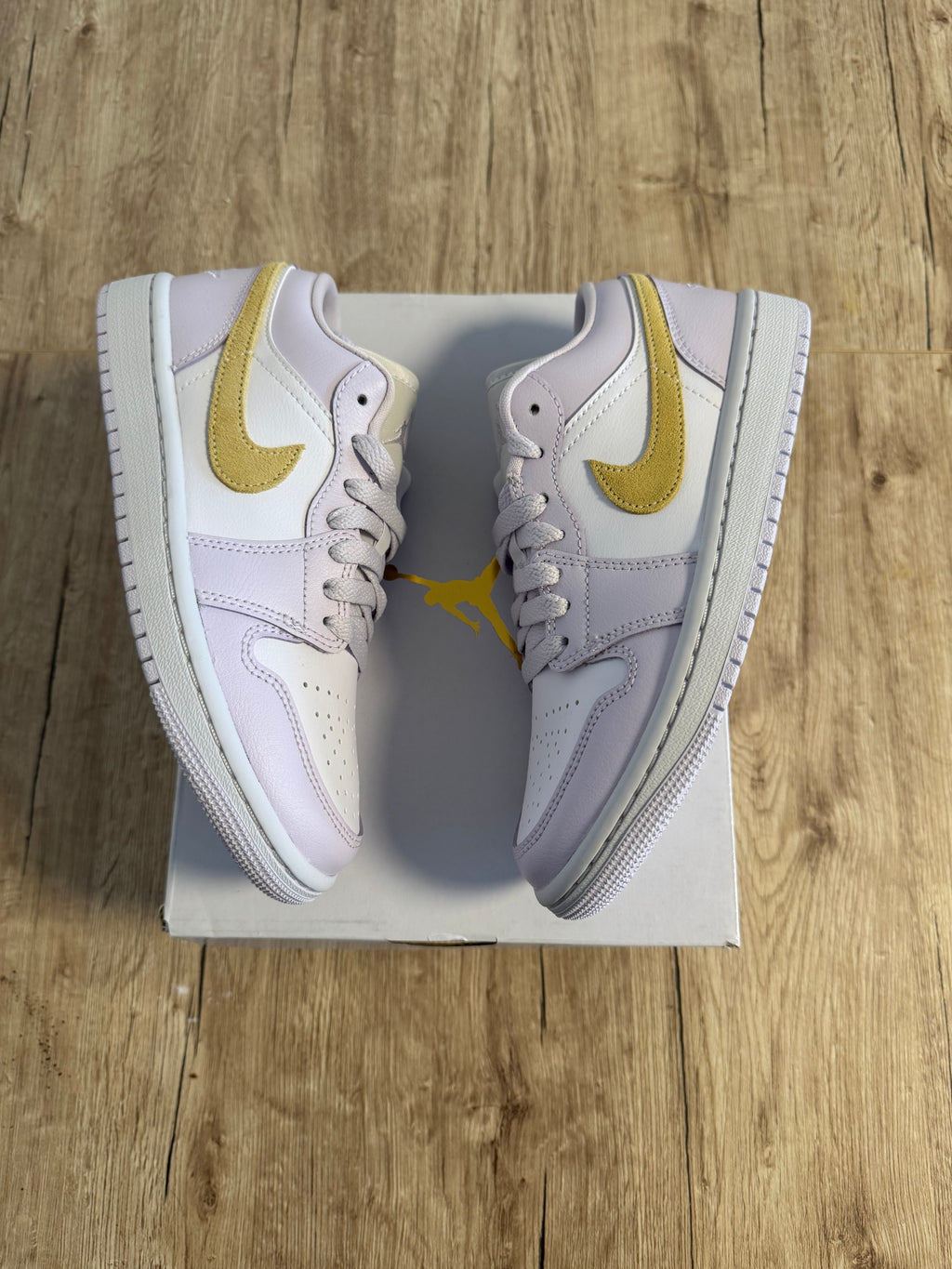Air Jordan 1 Low Barely Grape (W)