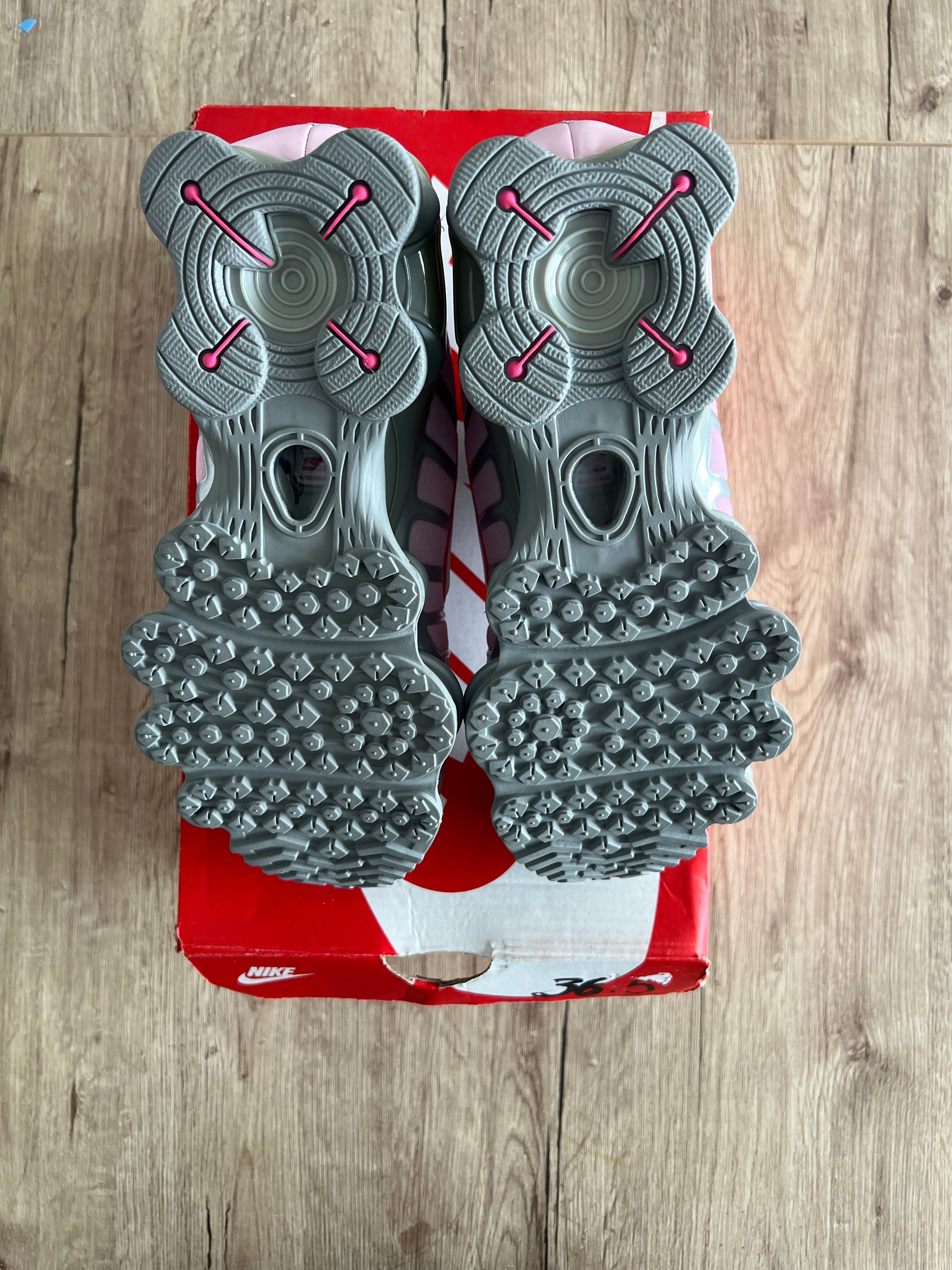 Nike Shox Pink foam