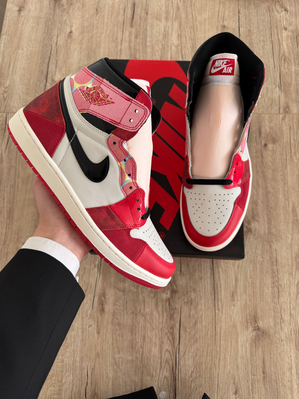 Air Jordan 1 High OG 'Spider-Man Across the Spider-Verse